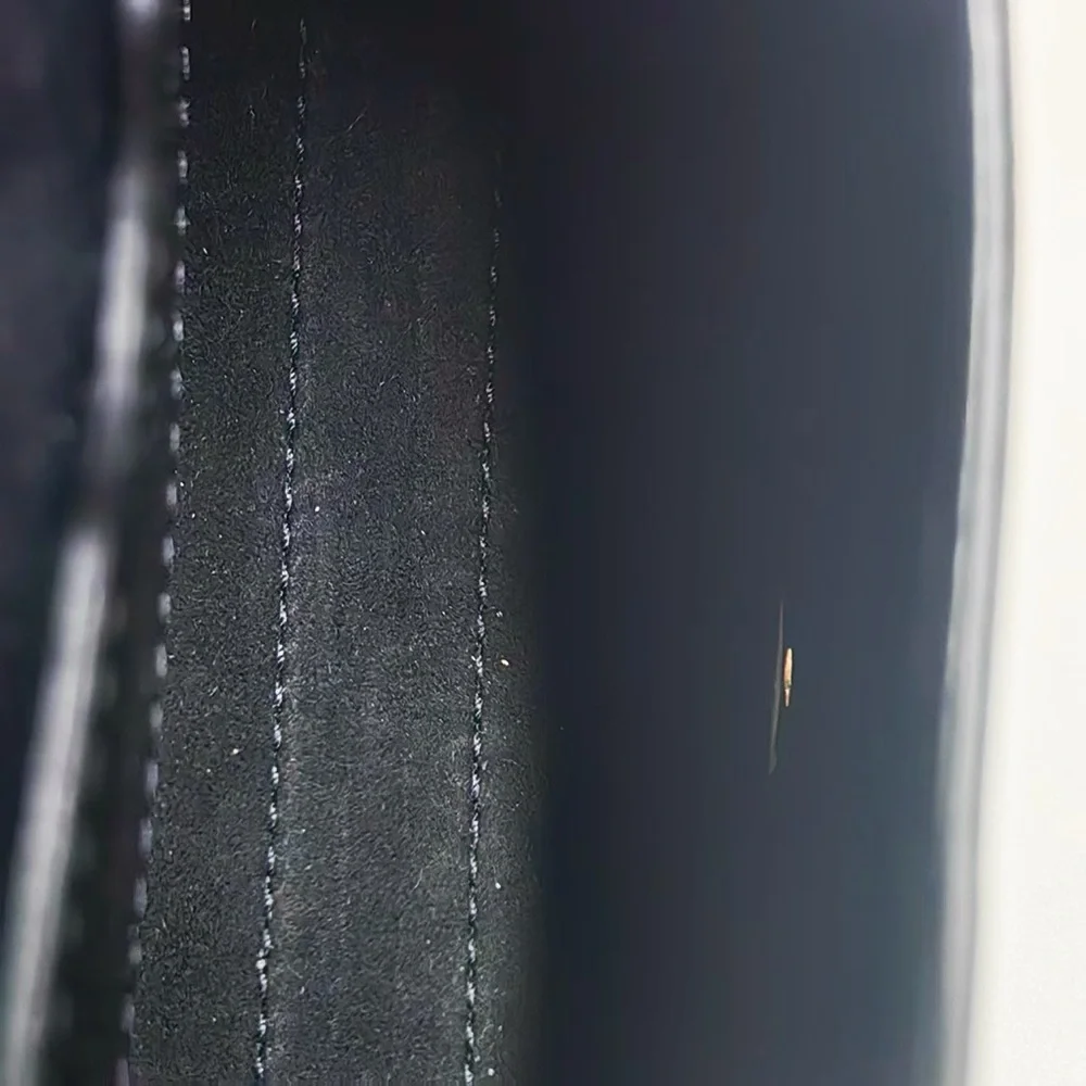 Dior Black Smooth Leather Bobby East-West Bag - Picture 11 of 11